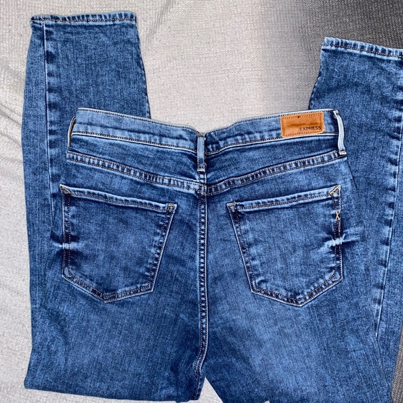 Express Denim - Express Original Mom Jeans size 6R